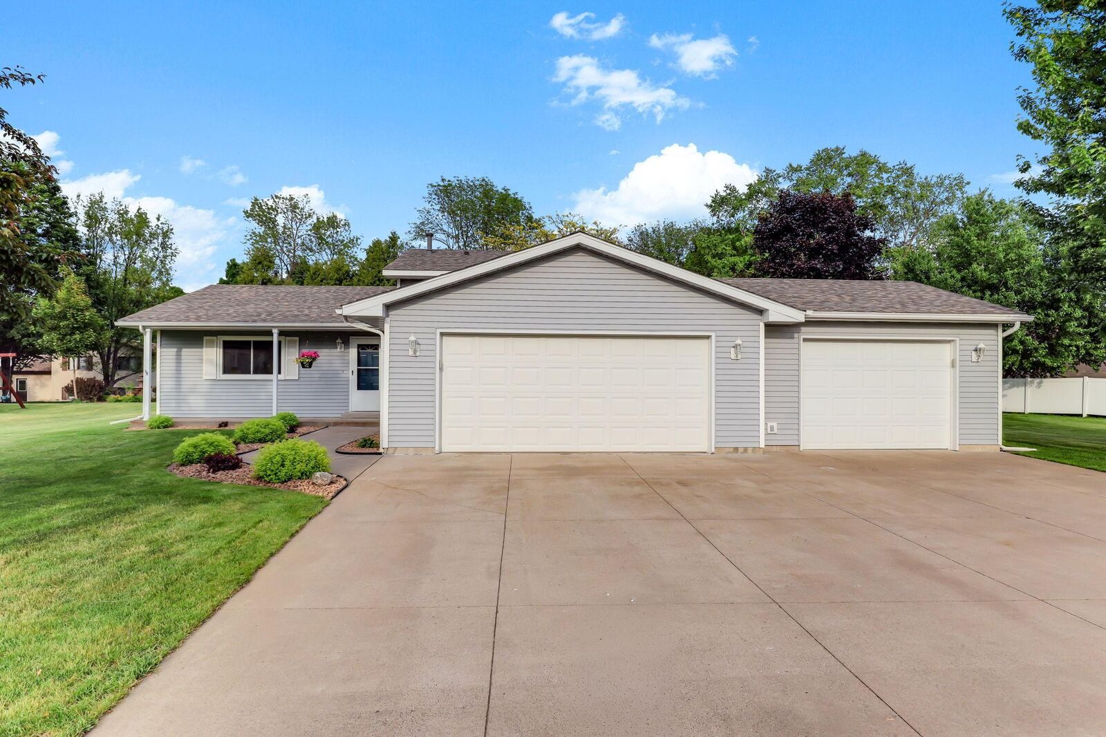 Property Photo:  31115 Olinda Trail  MN 55045 
