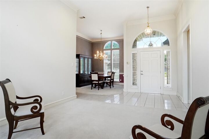 Property Photo:  1620 Oak Creek Drive  TX 76054 
