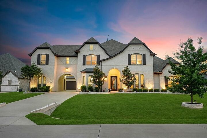 Property Photo: 2604 Coyote Crossing TX 75087