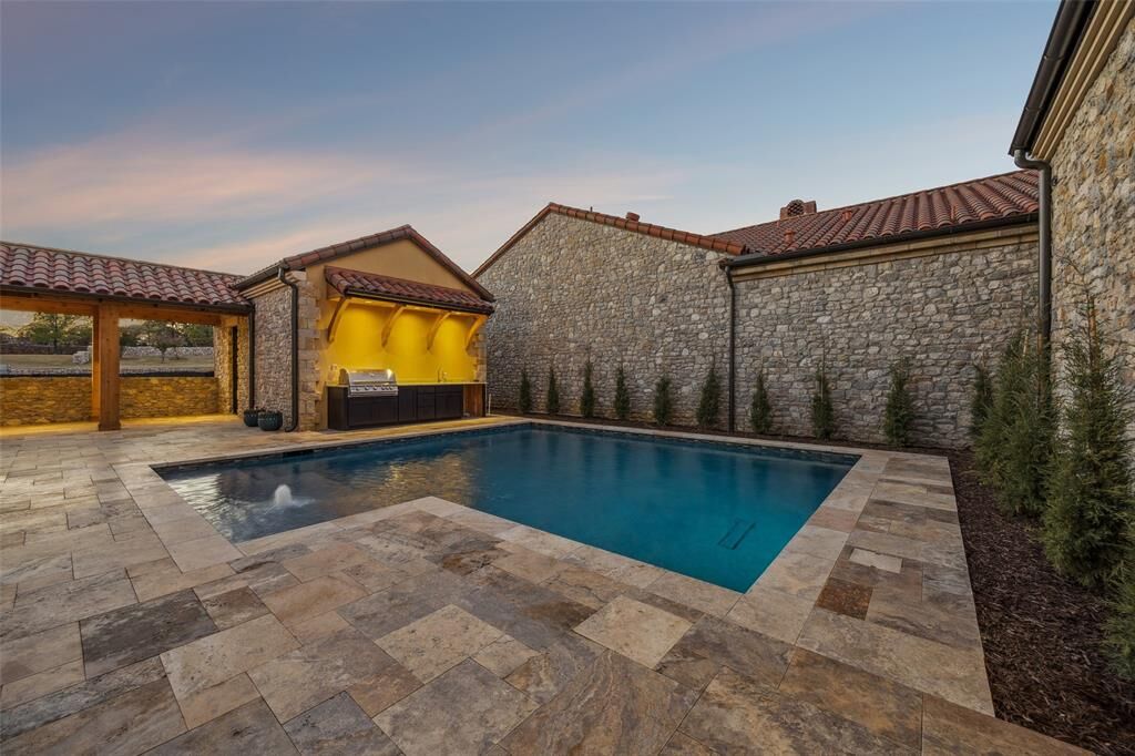 Property Photo: 16 Catalonia Drive TX 76262