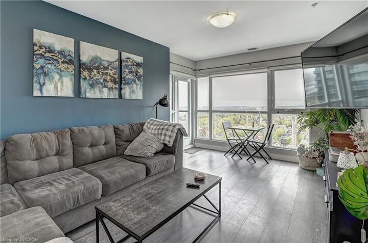 Property Photo: 1 Victoria Street S 1713 ON N2G 1G1
