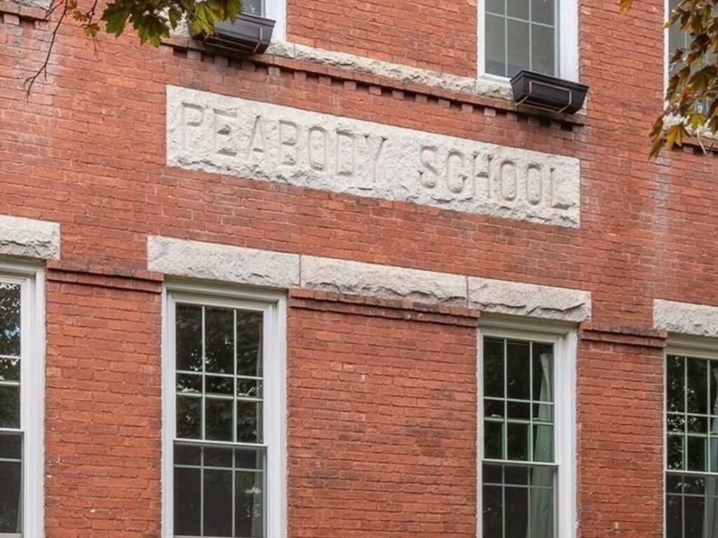Property Photo:  160 Salem Street 201  MA 01835 