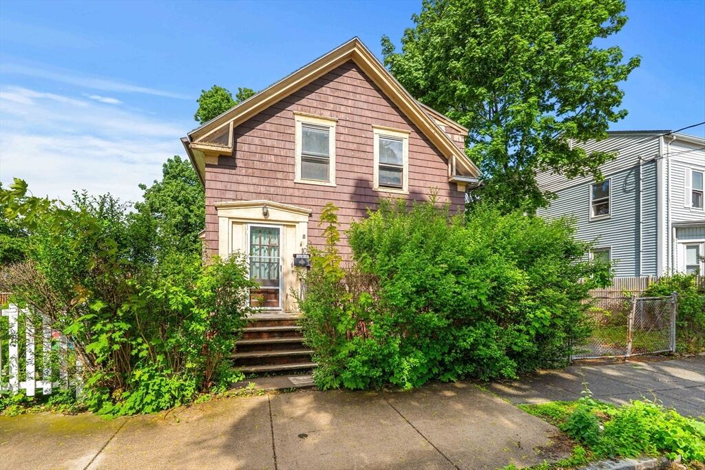 Property Photo:  10 Pinkham Street  MA 01902 