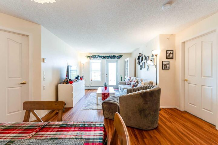 Property Photo:  5000 Somervale Court SW 415  AB T2Y 4M1 