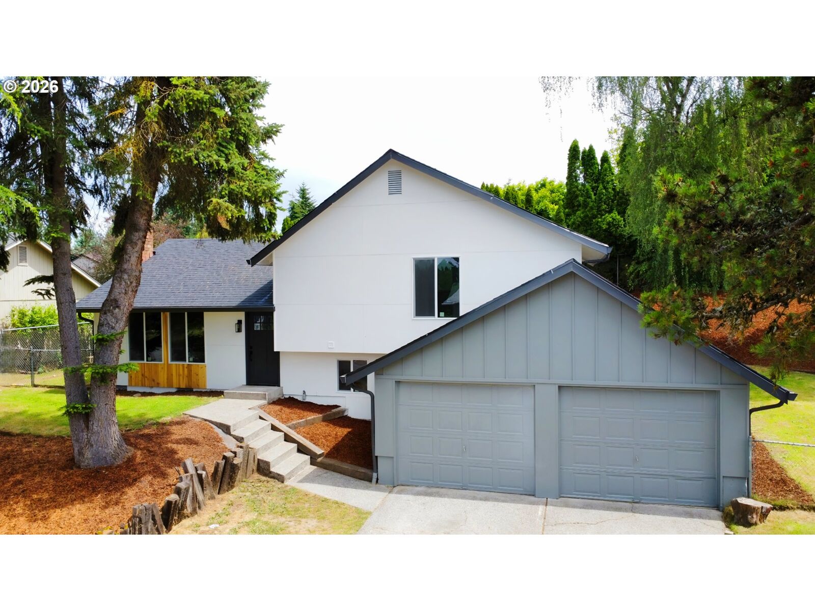 Property Photo: 9905 NW 4th Ave WA 98685