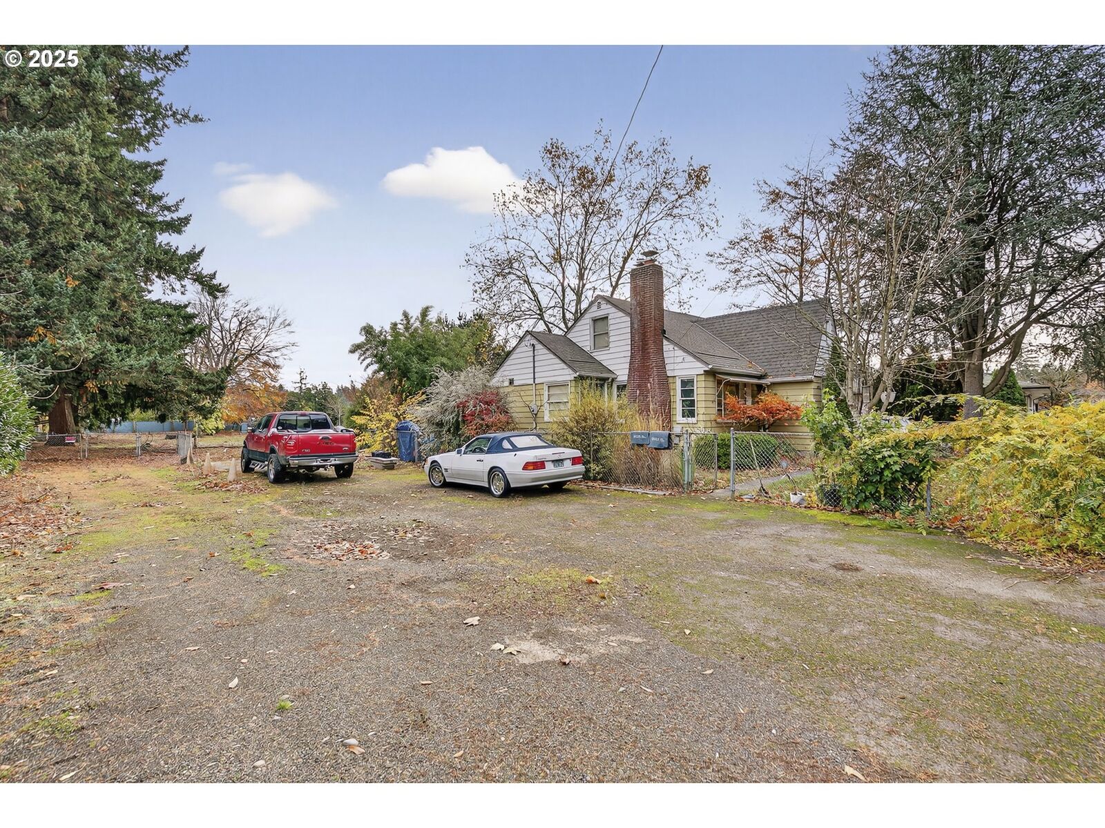 Property Photo: 1830 NE 132nd Ave OR 97230