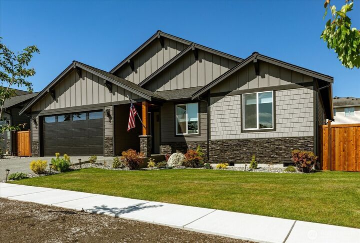 Property Photo:  961 NW Shire Street  WA 98277 