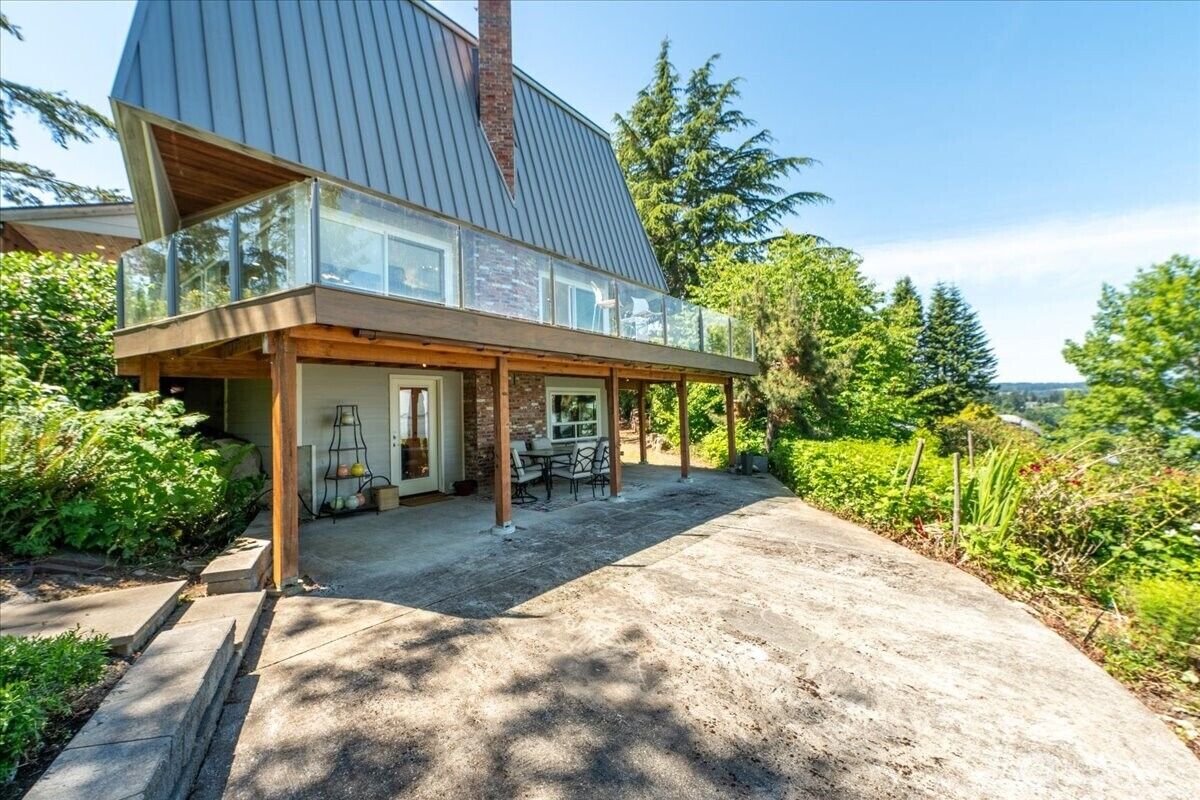 Property Photo:  1857  Cascade View Drive  WA 98282 