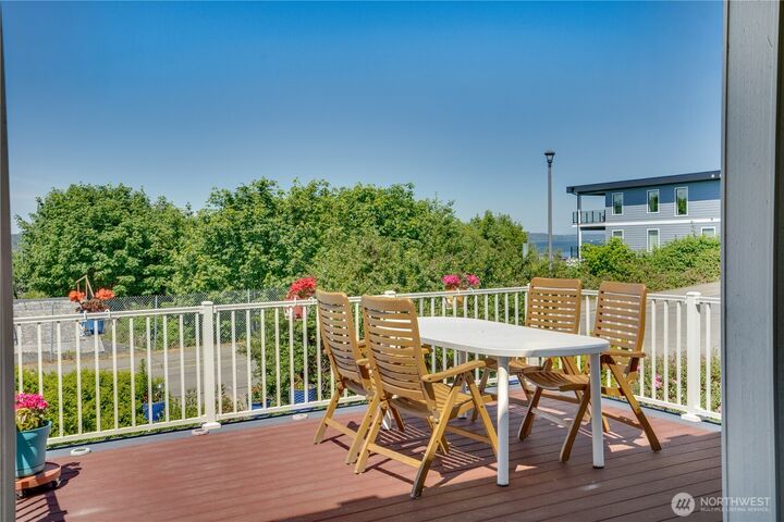 Property Photo:  5332 N Commercial Street  WA 98407 