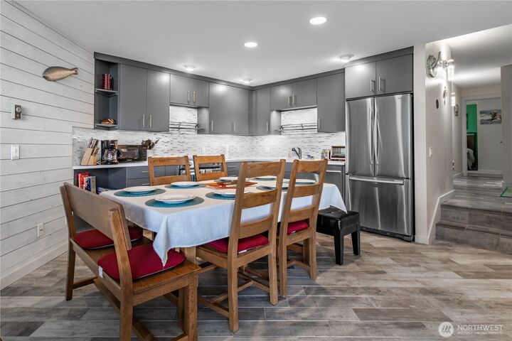 Property Photo: 7806 Birch Bay Dr 907 WA 98230