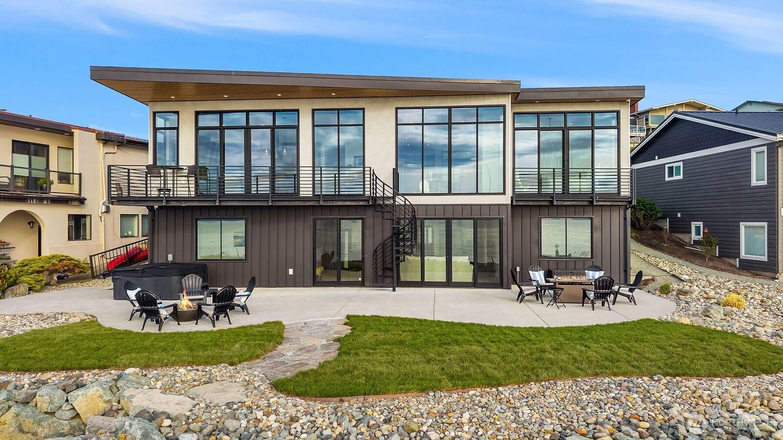 Property Photo: 1104 Bayshore Drive WA 98282