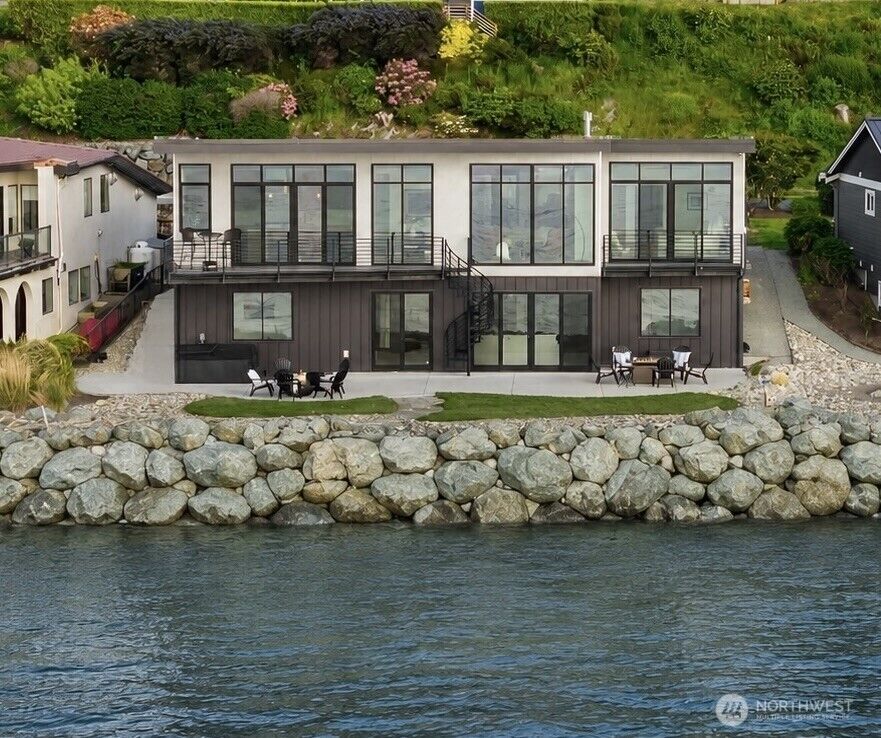 Property Photo:  1104  Bayshore Drive  WA 98282 