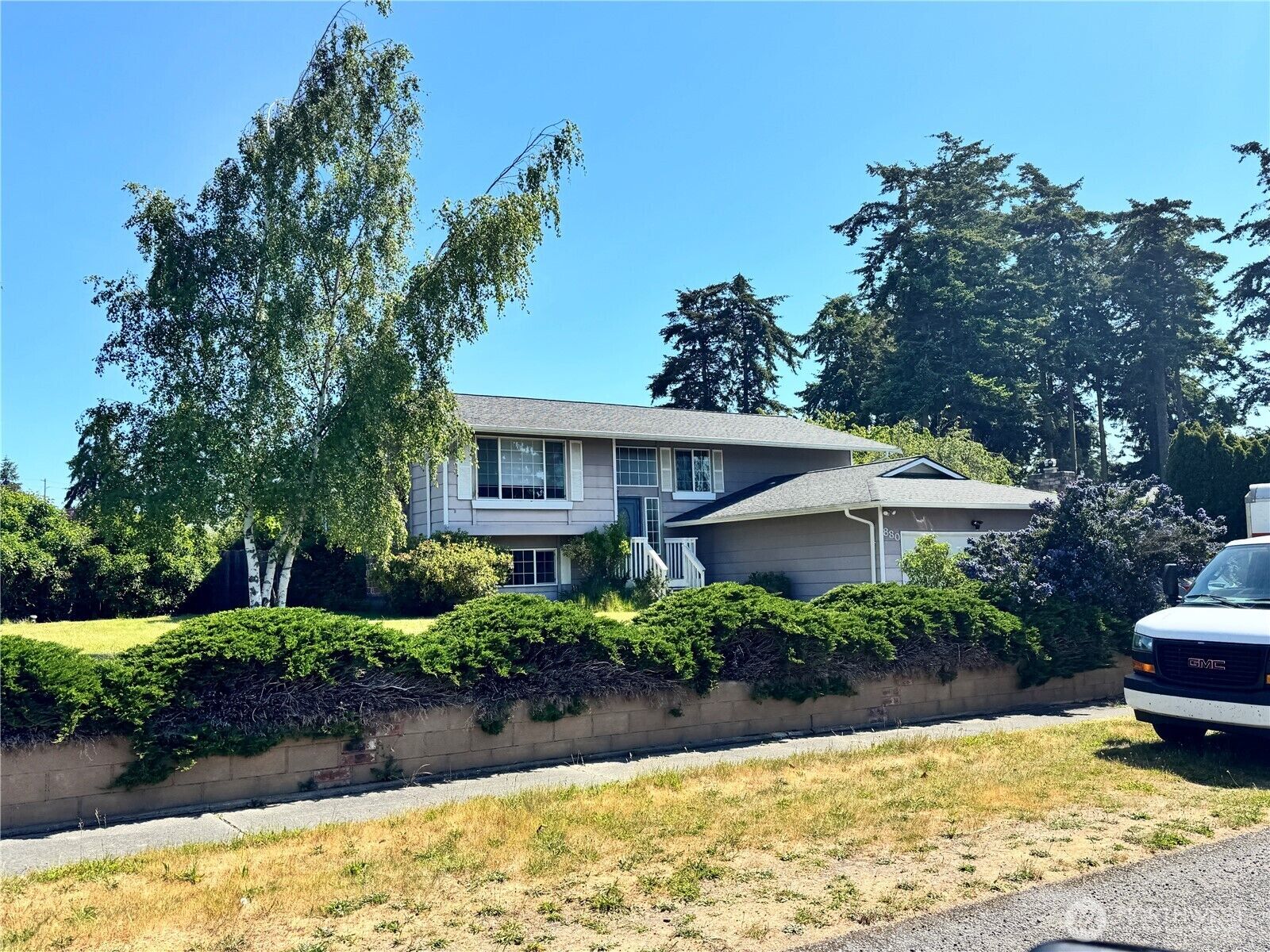 Property Photo:  880 NW Illahee Drive  WA 98277 