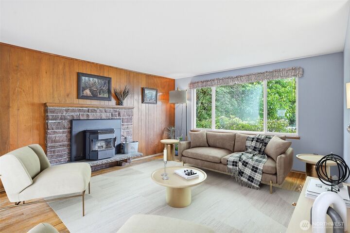Property Photo: 4510 237th Place SW WA 98043