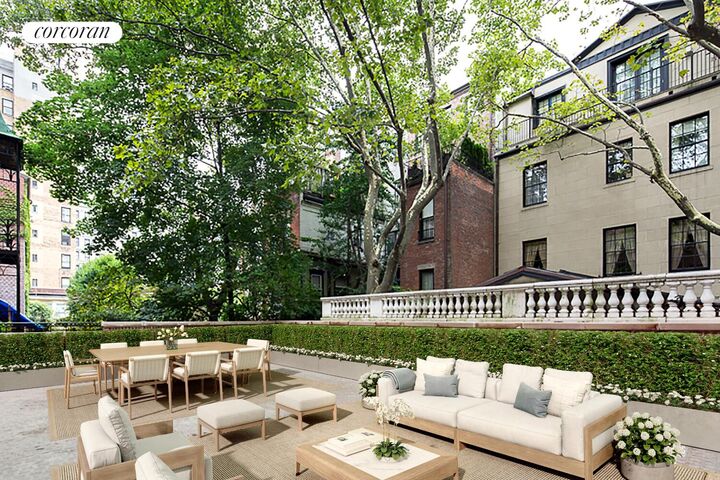 Property Photo:  4 E 93rd Street  NY 10128 