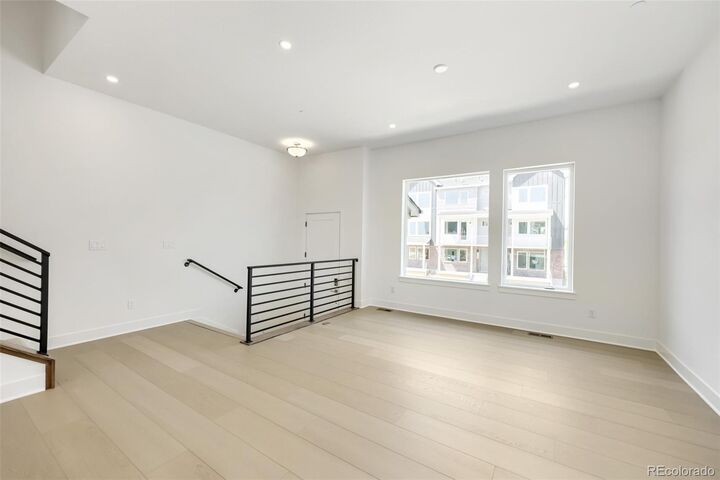 Property Photo:  701 Skyhook Street  CO 80516 
