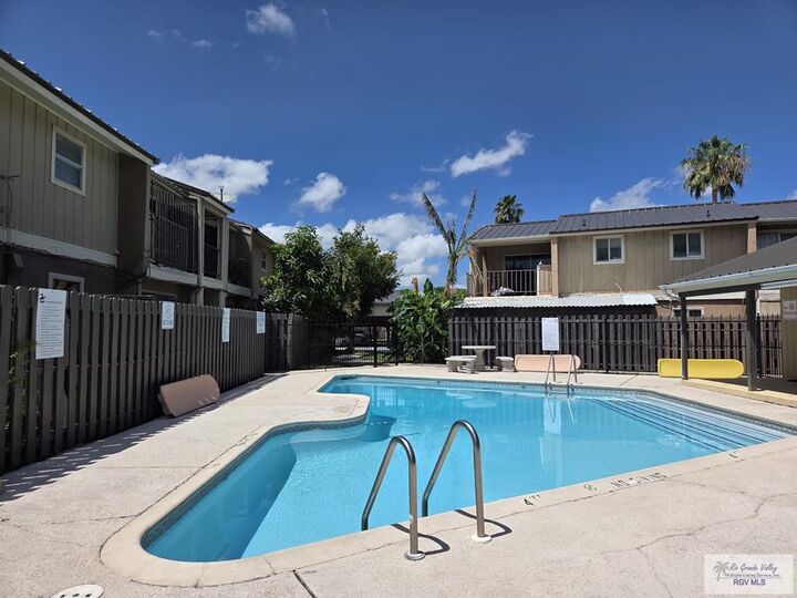 Property Photo: 205 Calle Amistosa TX 78520