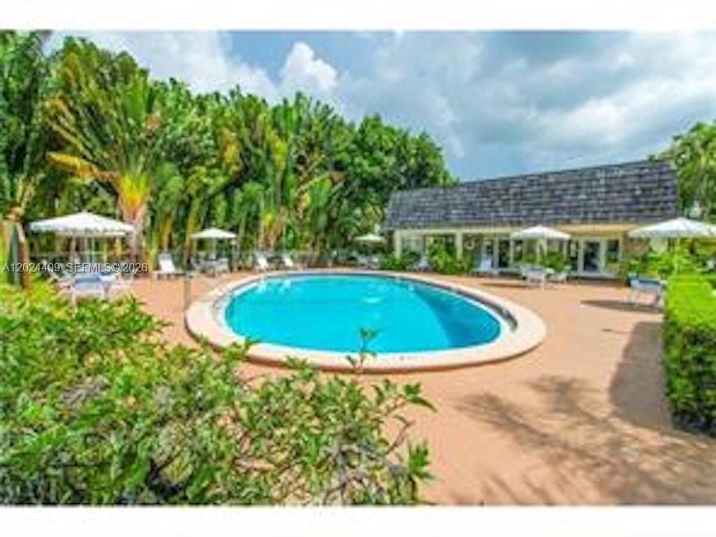 Property Photo:  3123 Oakland Shores Dr D112  FL 33309 
