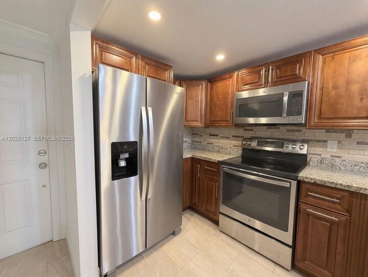 Property Photo:  1901 NW S River Dr 5A  FL 33125 