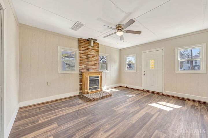 Property Photo: 212 Shideler Street IN 47003