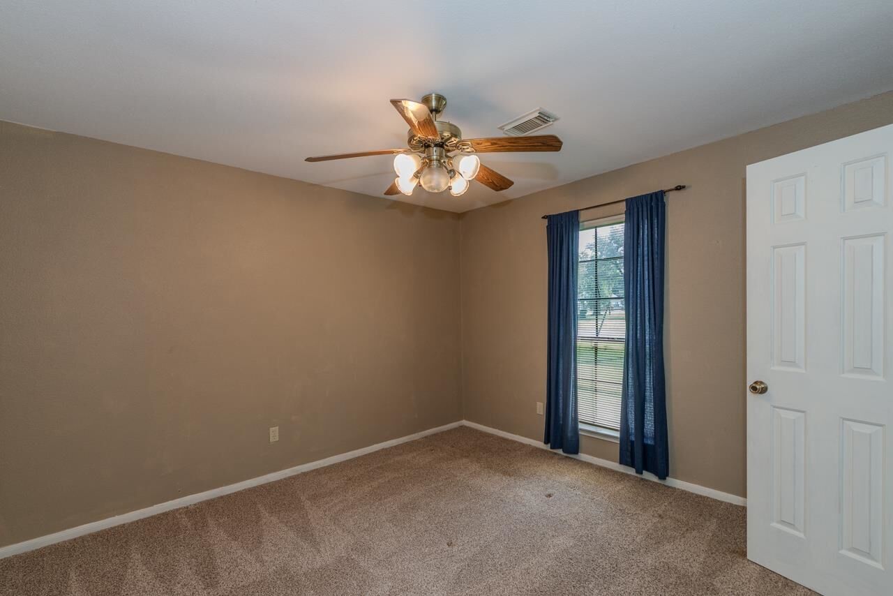 Property Photo: 925 Galveston St. TX 77613