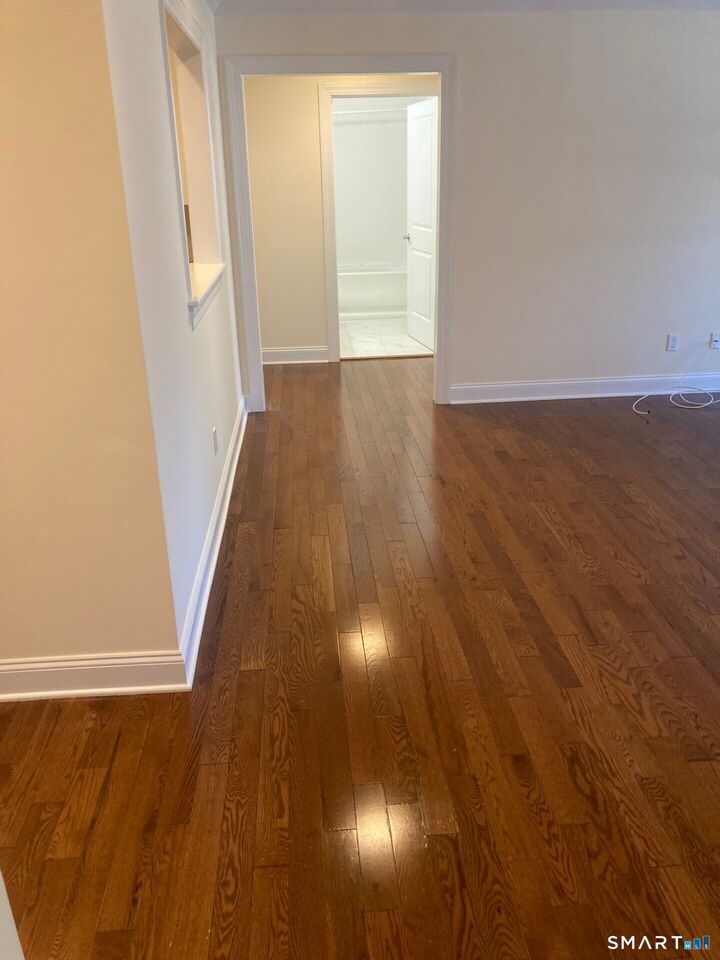 Property Photo:  2 Island Hill Avenue 1  CT 06887 