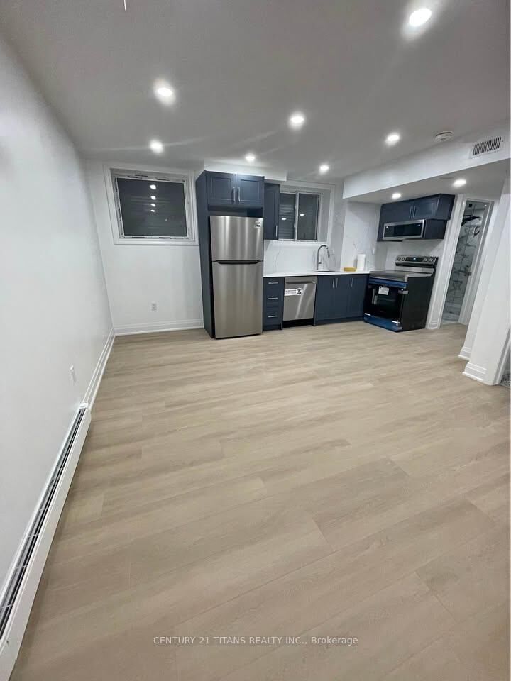 Photo de la propriété:  121 Micklefield Avenue Bsmt  ON L1P 0L3 