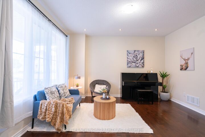 Property Photo: 35 Cinemark Avenue ON L6B 0W2