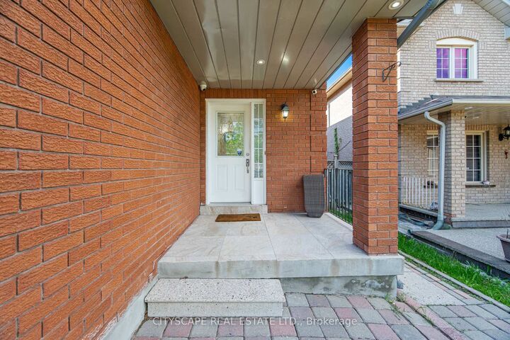 Property Photo: 66 Castlehill Road ON L6X 4E1