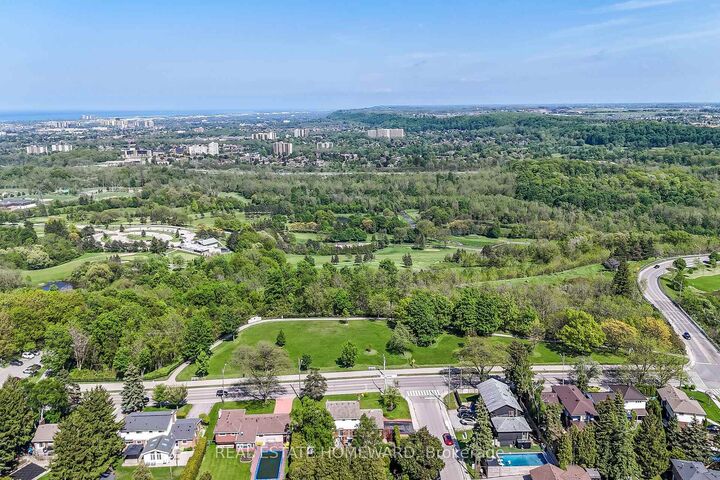 Property Photo: 634 Mountain Brow Boulevard ON L8T 1B1