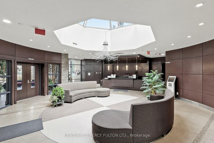 Property Photo: 57 Upper Duke Crescent 102 ON L6G 0B9