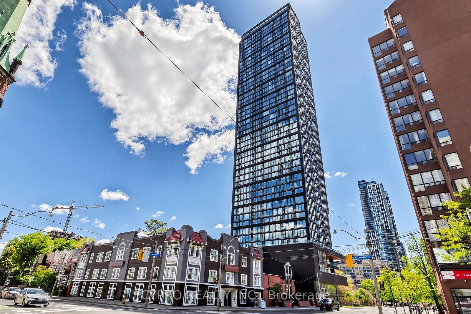 Property Photo: 319 Jarvis Street 3802 ON M5B 0C8