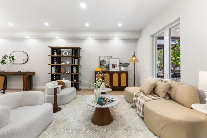 806 Gladstone Avenue — photo 1