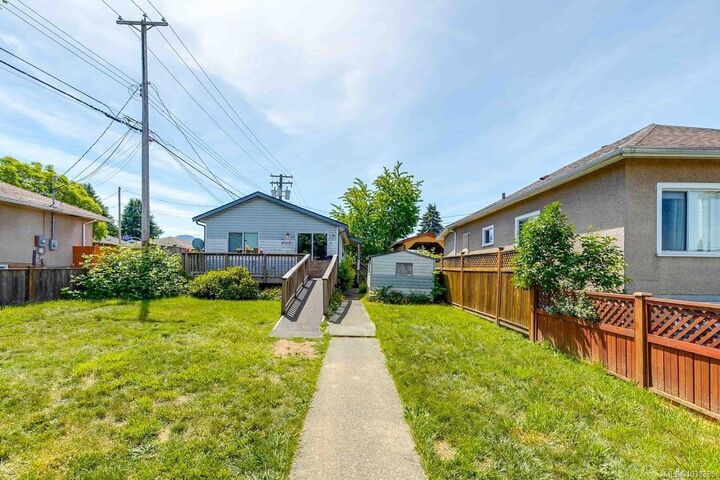 Property Photo:  4360 Morton St  BC V9Y 3T7 
