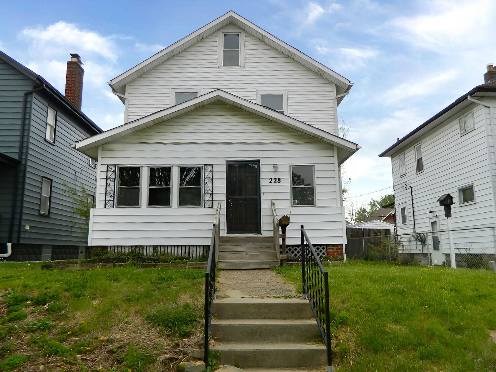 Property Photo:  228 N Harris Avenue  OH 43204 