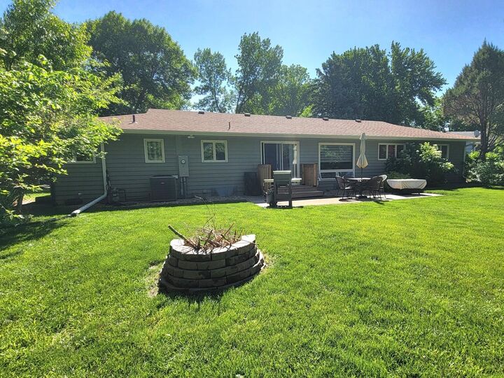 Property Photo:  1824 Eisenhower Circle  SD 57401 