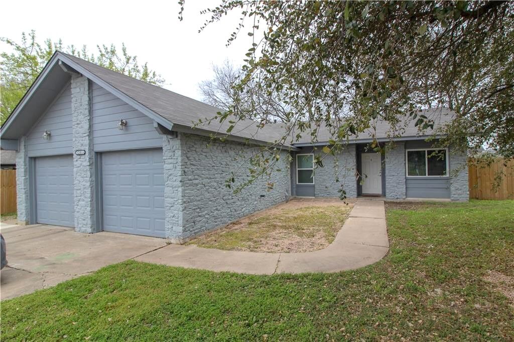 Property Photo: 2101 Lemon Drive B TX 78744