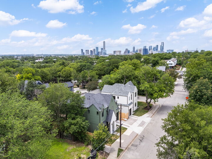 Property Photo: 2503 E 18th Street TX 78702