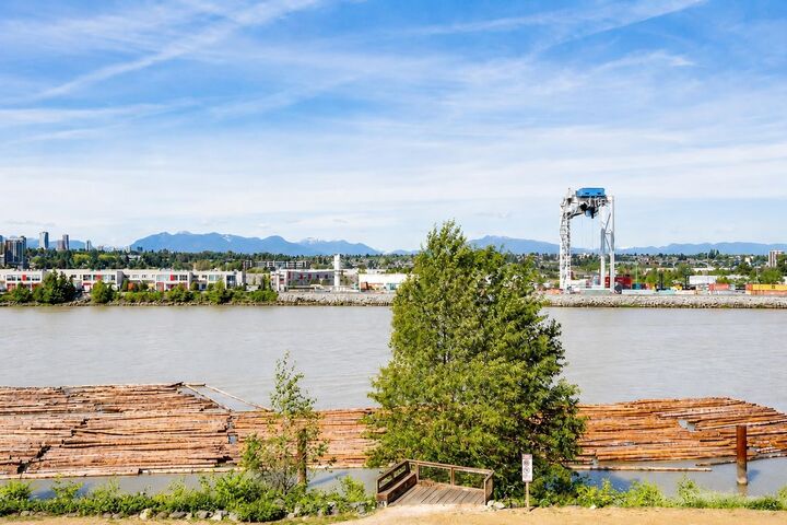 Property Photo: 10033 River Drive 511 BC V6X 0L1