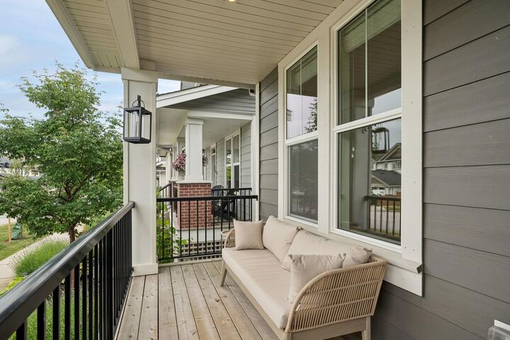 Property Photo: 20326 82B Avenue BC V2Y 0Y8