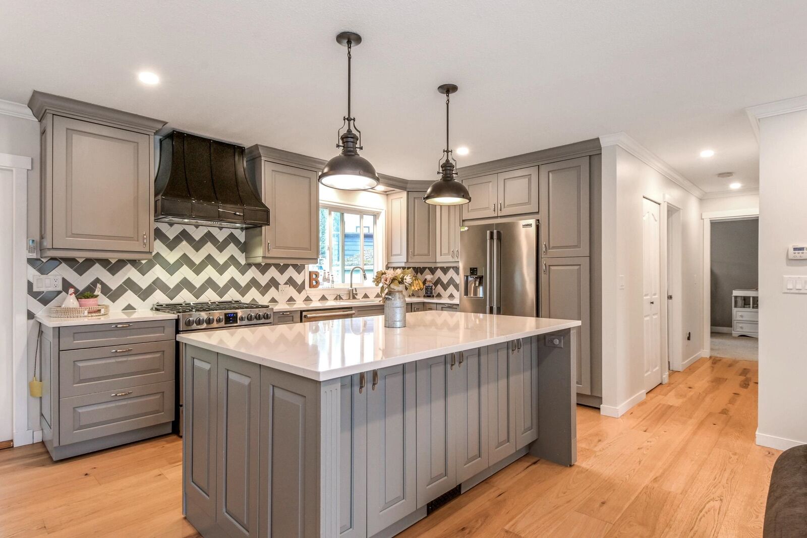 Property Photo:  27192 34 Avenue  BC V4W 3H4 