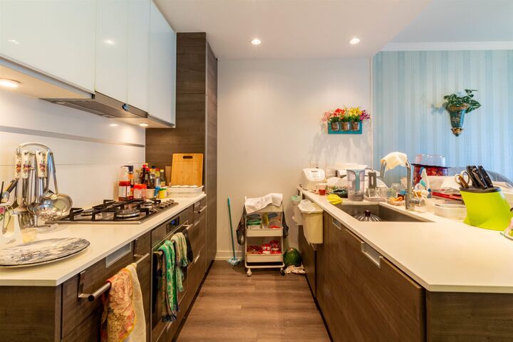 Property Photo: 4688 Kingsway 602 BC V5H 0E9