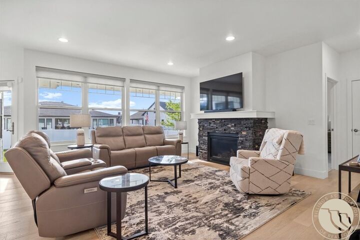 Property Photo: 4923 Silver Creek Trail MT 59106