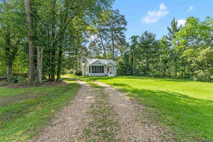 Property Photo: 26600 George White Rd LA 70744
