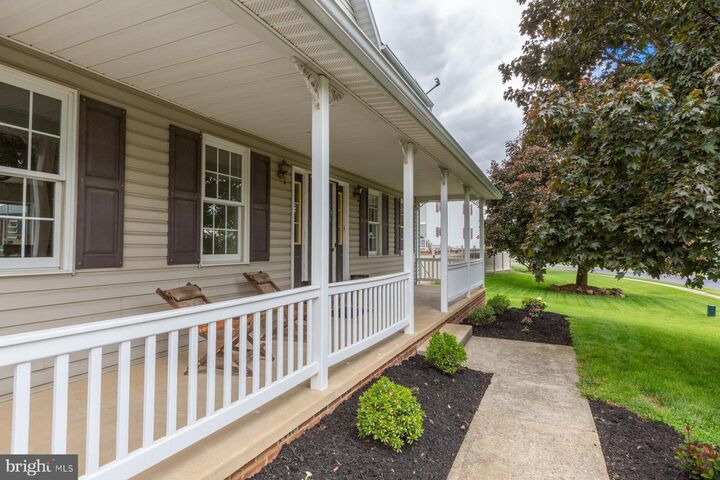 Property Photo:  26 Apricot Avenue  PA 17540 