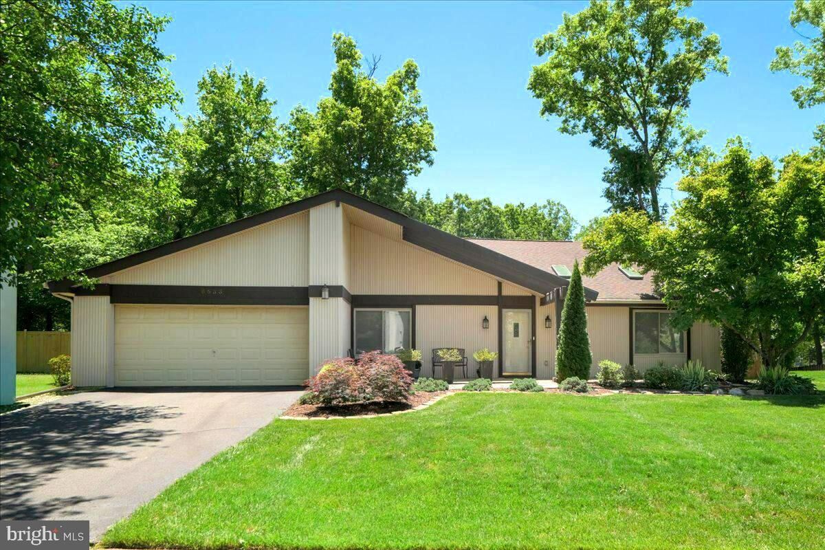 Property Photo:  8633 Reseca Lane  VA 22152 