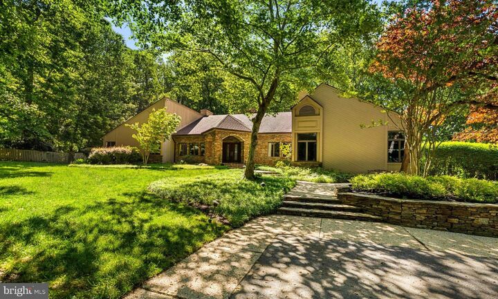 Property Photo:  12113 Heneson Garth  MD 21117 