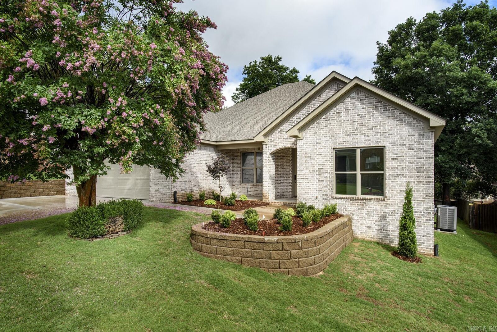 Property Photo:  206 Trelon Circle  AR 72223 