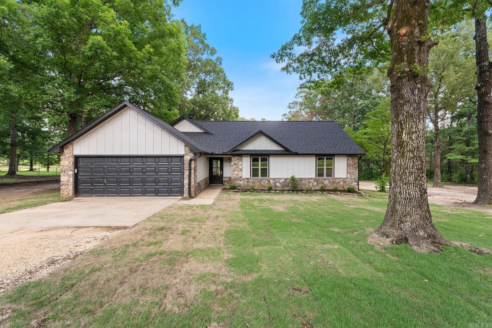 Property Photo: 7450 N Highway 167 Highway AR 72150