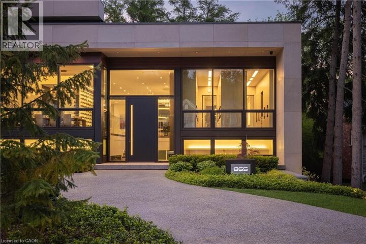 Photo de la propriété:  865 Glenwood Avenue  ON L7T 2J8 